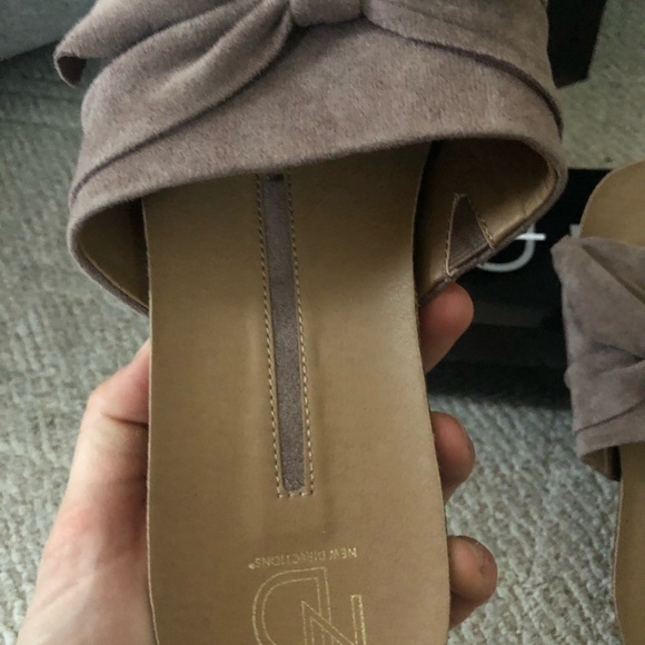 New Directions suede flats - Picture 5 of 6